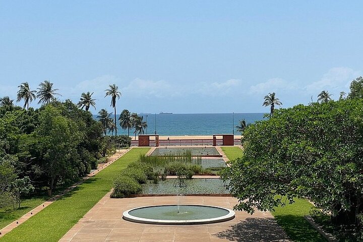 Bord de mer à Lomé, capitale du Togo